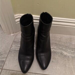 Dolce Vita Sleek Black Ankle Boots